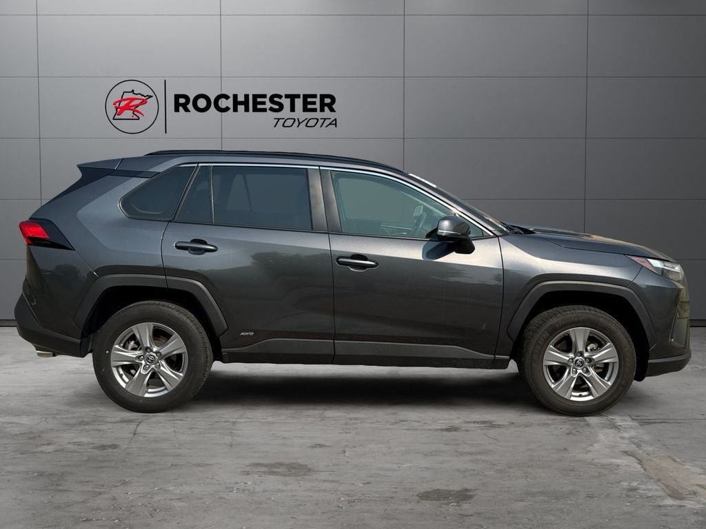 2025 Toyota RAV4 Hybrid XLE AWD