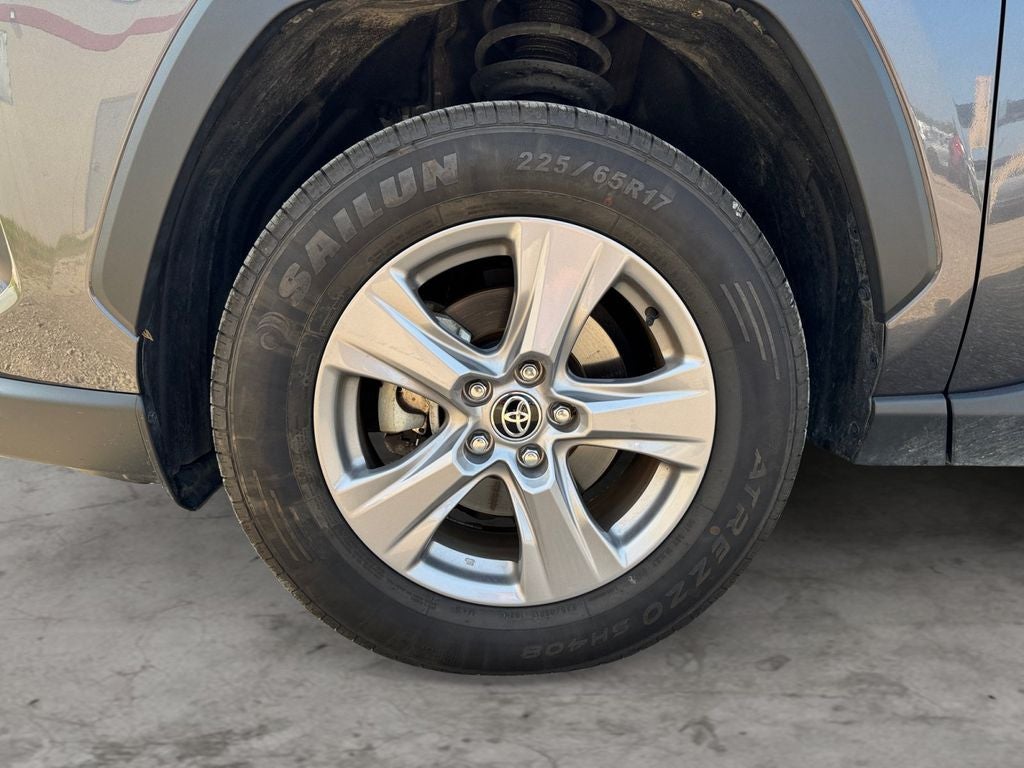 2025 Toyota RAV4 Hybrid XLE AWD