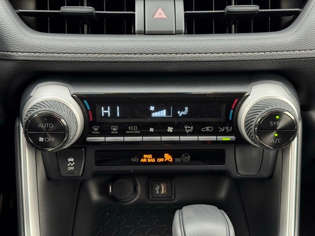 2025 Toyota RAV4 Hybrid XLE AWD