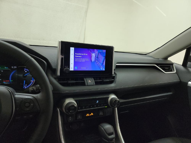 2025 Toyota RAV4 Hybrid XLE AWD