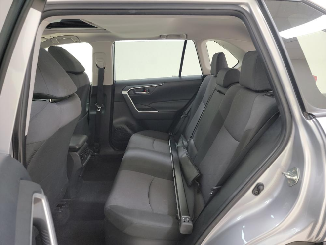 2025 Toyota RAV4 Hybrid XLE AWD