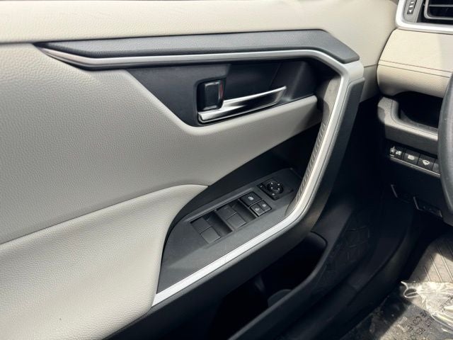 2021 Toyota RAV4 Hybrid XLE AWD