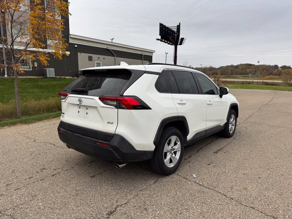 2019 Toyota RAV4 XLE FWD