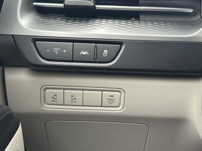 2024 Kia Carnival LX FWD