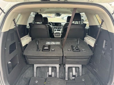 2024 Kia Carnival LX FWD