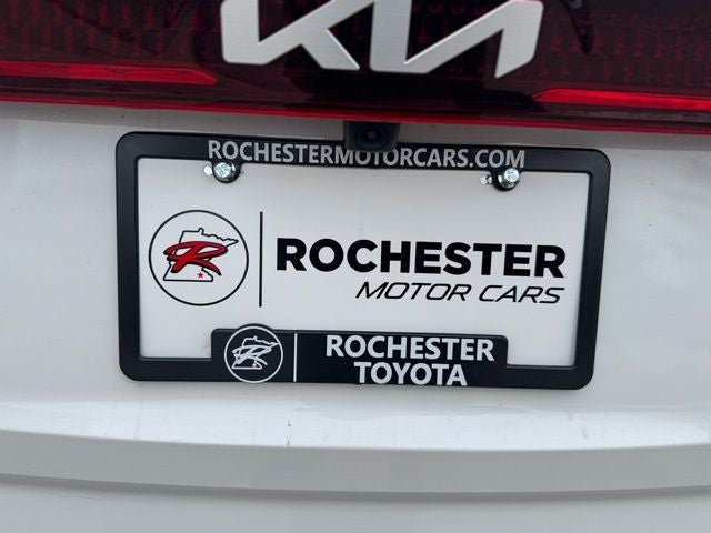 2024 Kia Carnival LX FWD