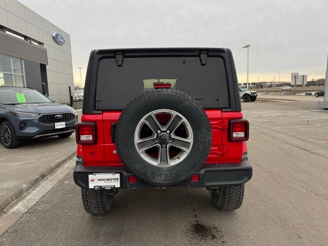 2018 Jeep Wrangler Unlimited Sahara Lifted w/ Heated Steering Wheel + 3 Piece Hard Top