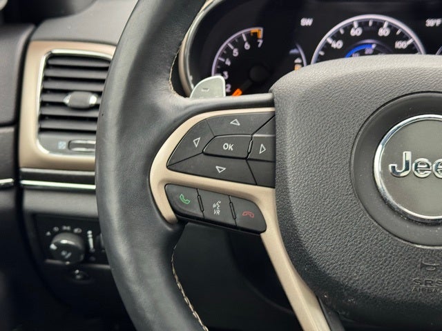 2017 Jeep Grand Cherokee Limited w/ Panoramic Sunroof + Trailer Tow Package