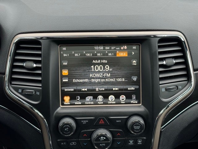 2017 Jeep Grand Cherokee Limited w/ Panoramic Sunroof + Trailer Tow Package