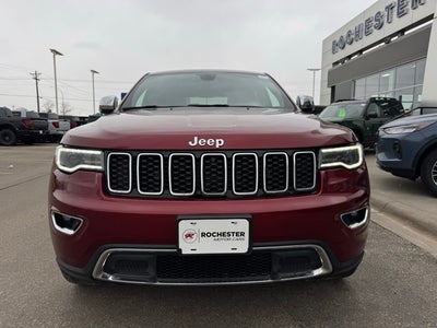 2017 Jeep Grand Cherokee Limited w/ Panoramic Sunroof + Trailer Tow Package