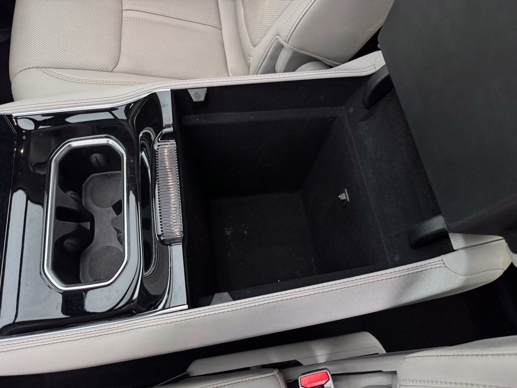2023 Jeep Grand Wagoneer Base