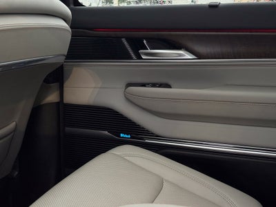 2023 Jeep Grand Wagoneer Base
