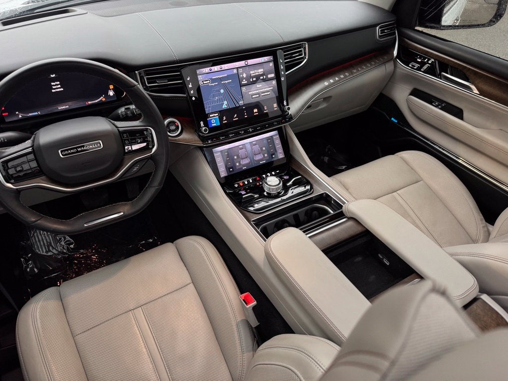 2023 Jeep Grand Wagoneer Base