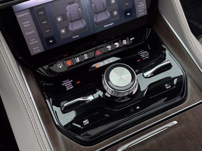 2023 Jeep Grand Wagoneer Base