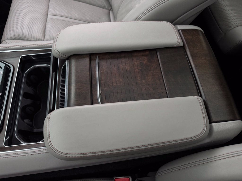 2023 Jeep Grand Wagoneer Base