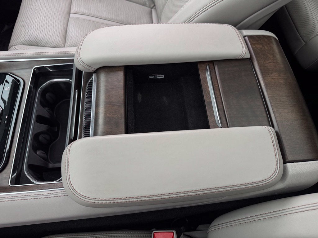 2023 Jeep Grand Wagoneer Base