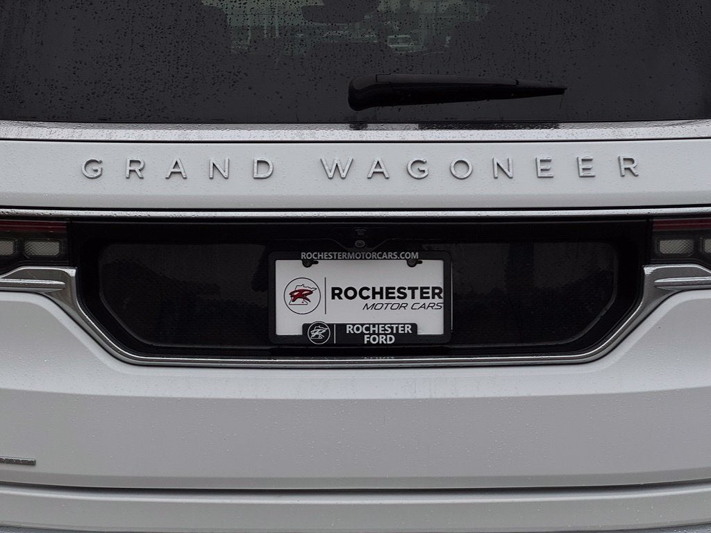 2023 Jeep Grand Wagoneer Base