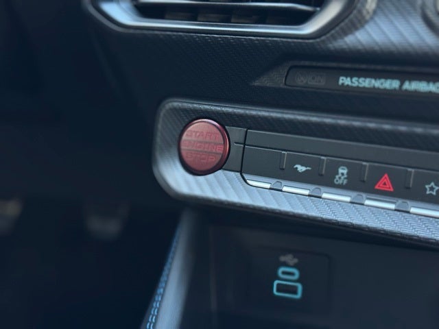 2025 Ford Mustang Dark Horse w/Handling Package