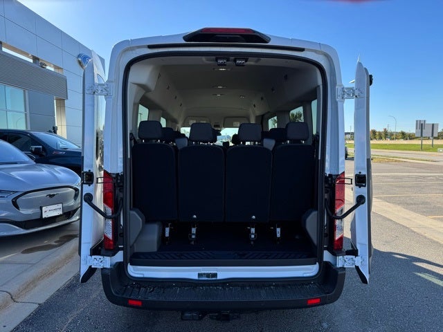 2025 Ford Transit-350 XLT 15 Passenger