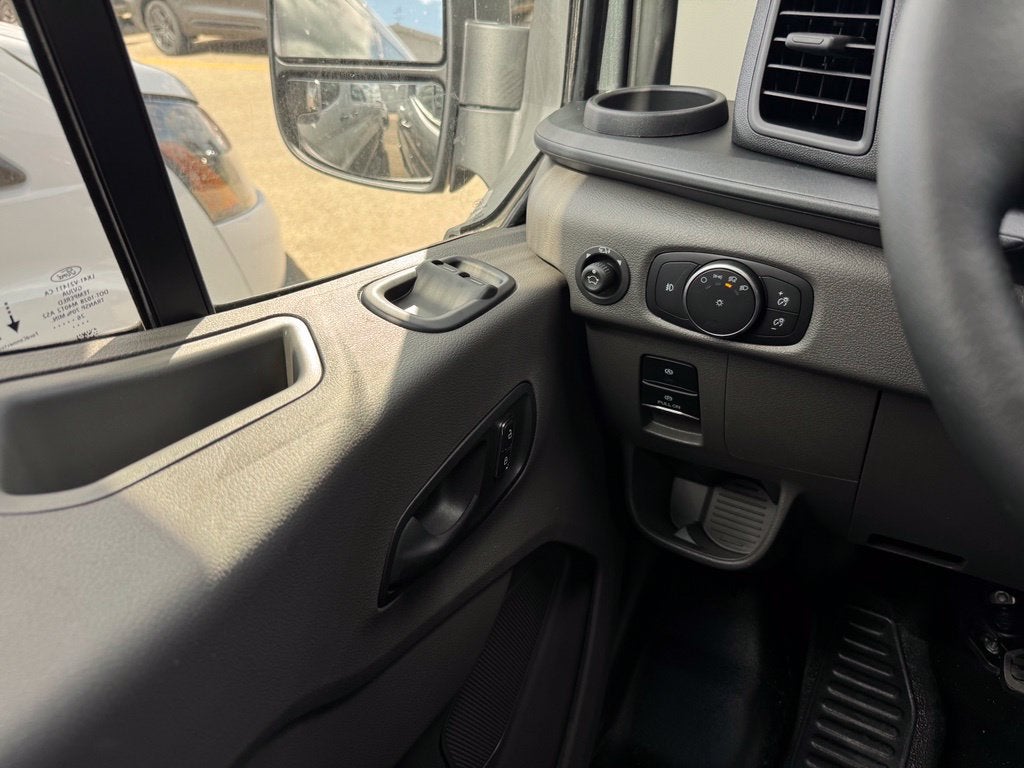 2027 Ford Transit-350 XL