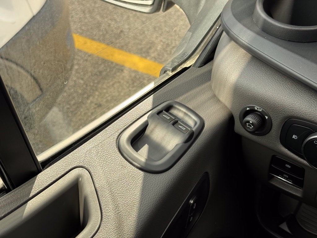 2027 Ford Transit-350 XL