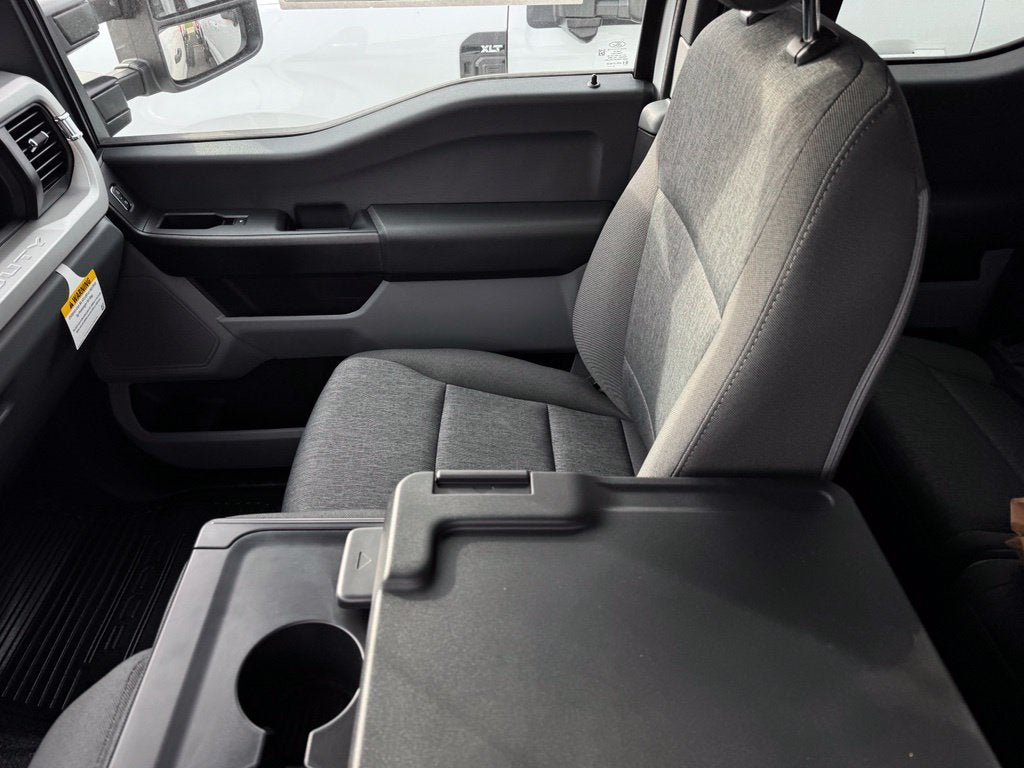 2027 Ford F-550SD XL DRW