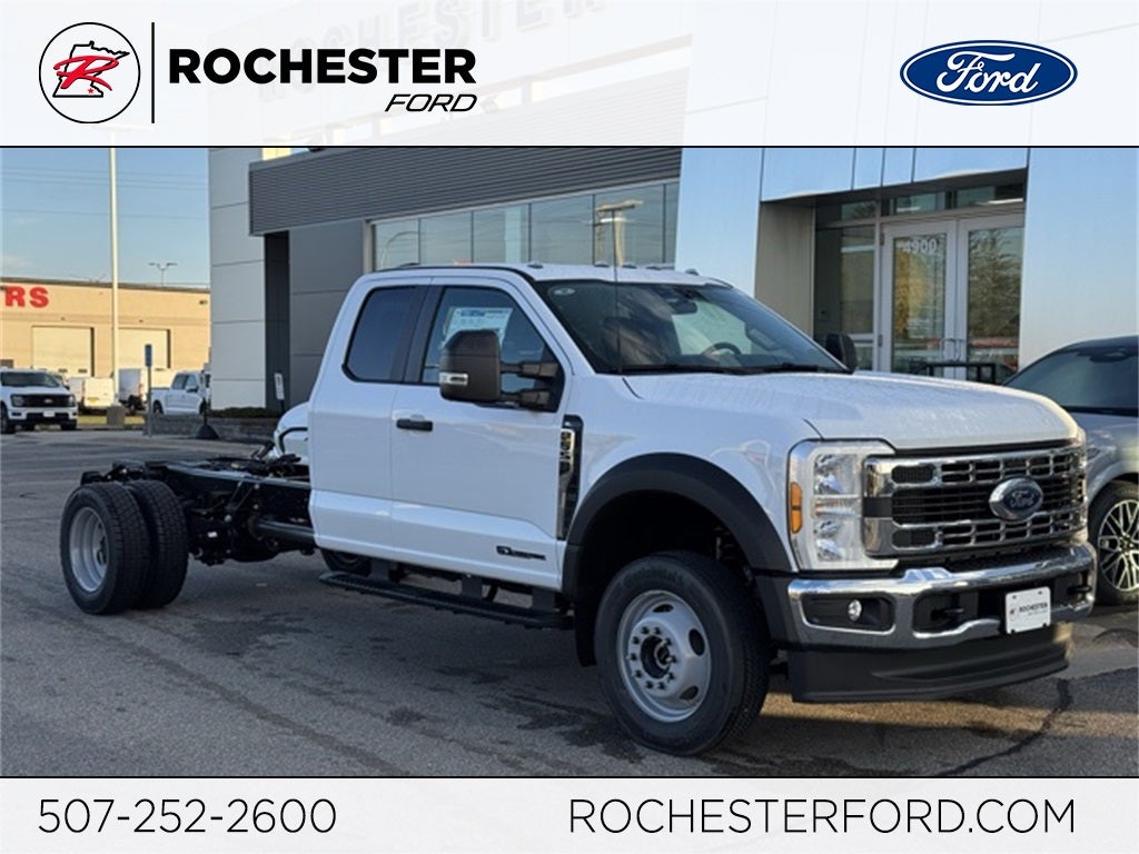 2026 Ford F-550SD w/ Chrome Pkg DRW