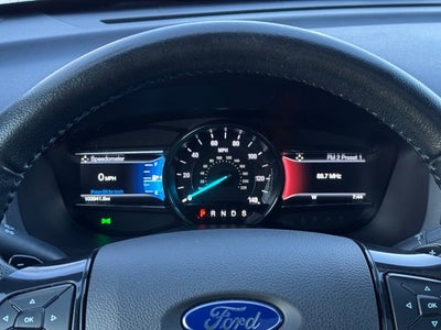 2017 Ford Explorer XLT w/ Twin Panel Moonroof + Tow Package