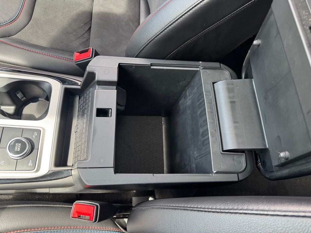 2023 Ford Explorer ST w/ Street Pack