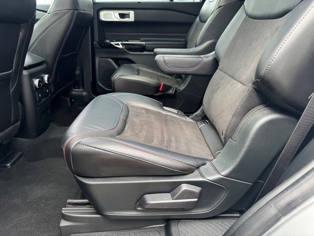 2023 Ford Explorer ST w/ Street Pack