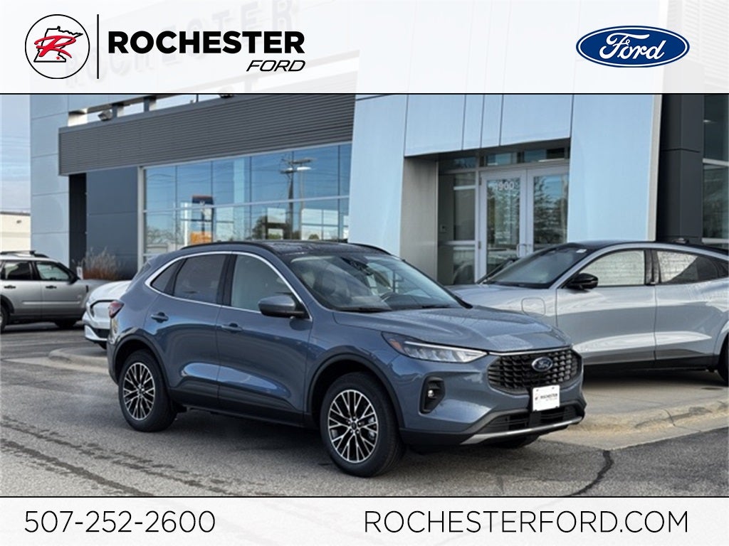 2026 Ford Escape Plug-In Hybrid Base w/ Tow Pkg & Panoramic Roof