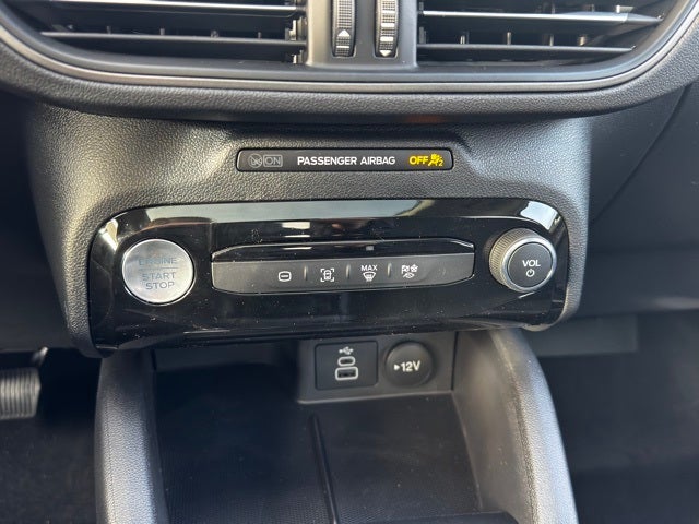 2026 Ford Escape Plug-In Hybrid Base w/ Tow Pkg & Panoramic Roof