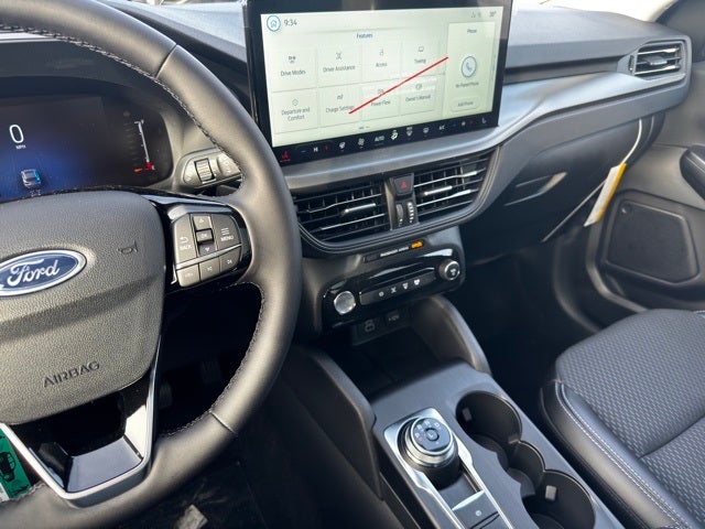 2026 Ford Escape Plug-In Hybrid Base w/ Tow Pkg & Panoramic Roof