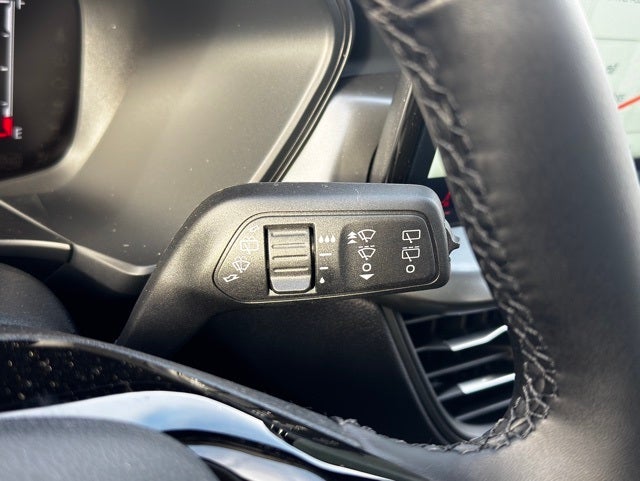 2026 Ford Escape Plug-In Hybrid Base w/ Tow Pkg & Panoramic Roof