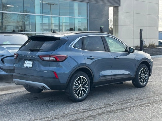 2026 Ford Escape Plug-In Hybrid Base w/ Tow Pkg & Panoramic Roof