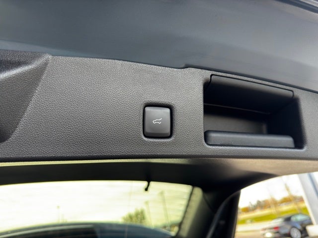 2026 Ford Escape Plug-In Hybrid Base w/ Tow Pkg & Panoramic Roof