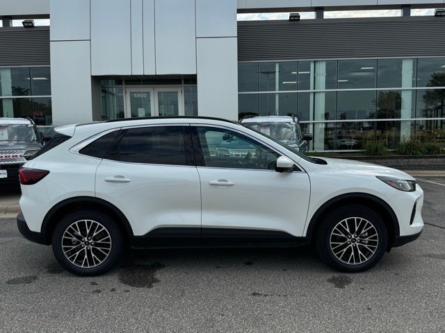 2025 Ford Escape Plug-In Hybrid Base w/Paint Protection Film
