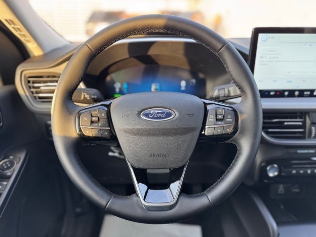 2025 Ford Escape Plug-In Hybrid Base w/Panoramic Vista Roof + 360 Camera