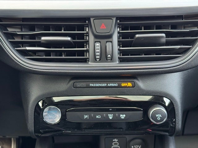 2026 Ford Escape Plug-In Hybrid Base w/Panoramic Moonroof + 360 Camera