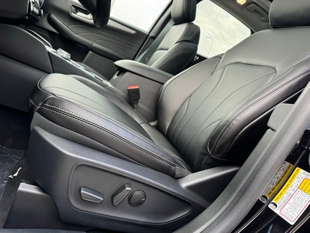 2026 Ford Escape Plug-In Hybrid Base w/Panoramic Moonroof + 360 Camera