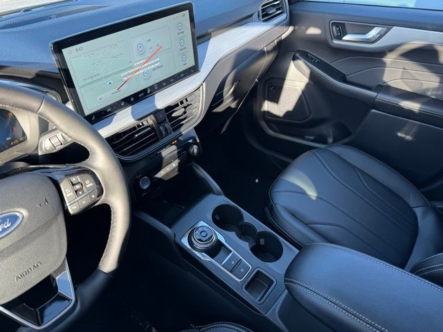 2026 Ford Escape Plug-In Hybrid Base w/ Tech Pkg & Tow Pkg