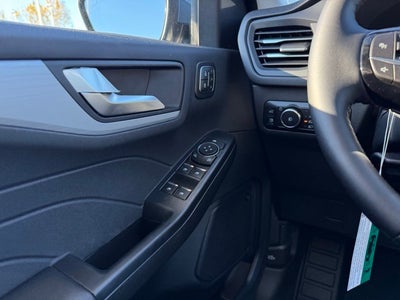 2026 Ford Escape Plug-In Hybrid Base w/ Tech Pkg & Tow Pkg