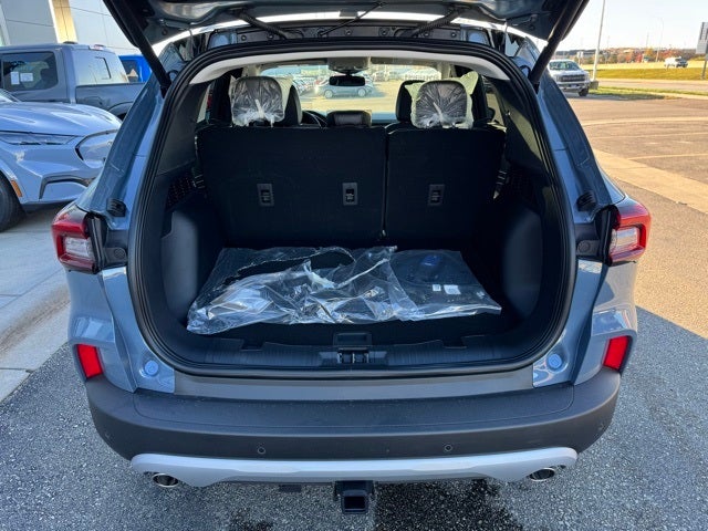 2026 Ford Escape Plug-In Hybrid Base w/ Tech Pkg & Tow Pkg