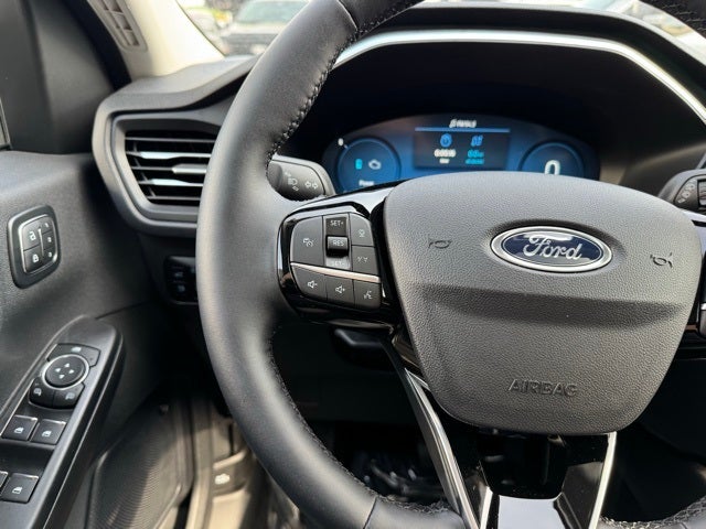 2025 Ford Escape Plug-In Hybrid Base w/ Panoramic Vista Roof + 360 Camera
