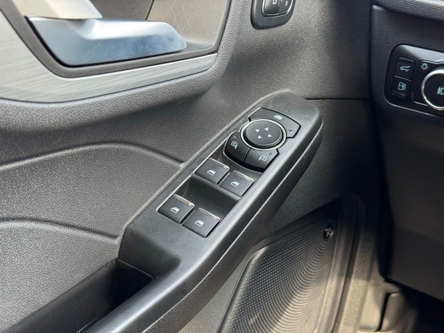 2025 Ford Escape Plug-In Hybrid Base w/ Panoramic Vista Roof + 360 Camera