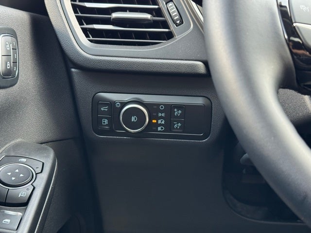 2025 Ford Escape Plug-In Hybrid Base w/ Panoramic Vista Roof + 360 Camera