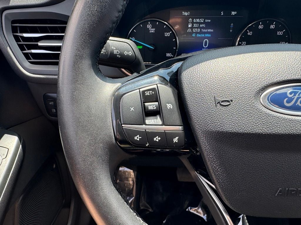 2022 Ford Escape Hybrid SEL