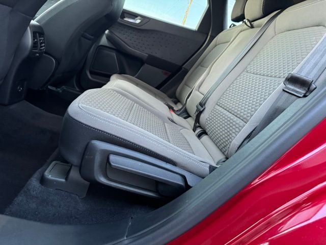 2020 Ford Escape SE w/ Panoramic Moonroof