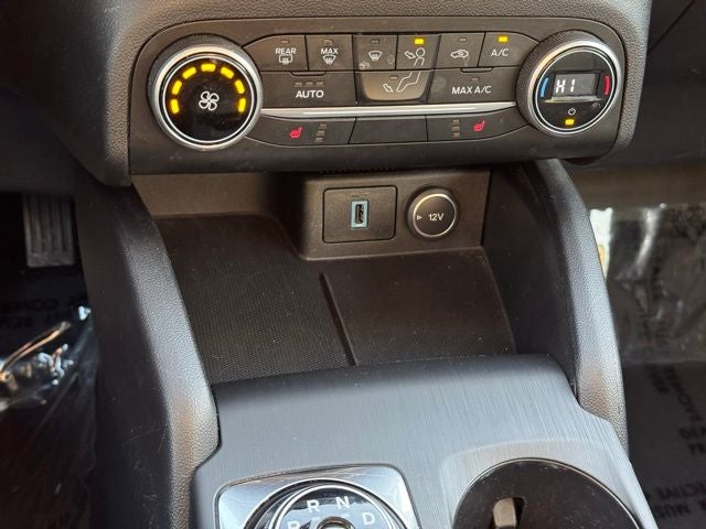 2020 Ford Escape SE w/ Panoramic Moonroof