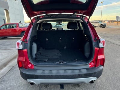 2020 Ford Escape SE w/ Panoramic Moonroof